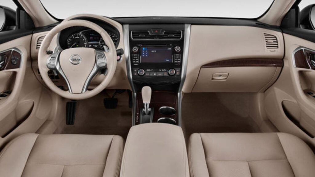 2015 Nissan Altima Sedan 2.5 S: Specs, Performance, and Ownership Guide