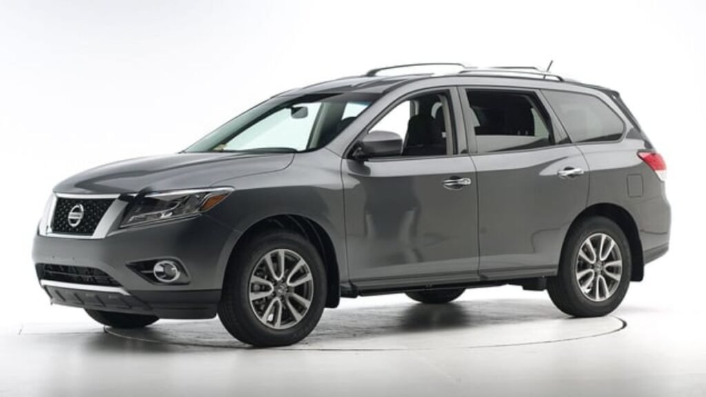 2014 Nissan Pathfinder Review: Specs, Performance, and Features